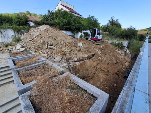 Kopanje temelja - iskopavanje trakastih temelja i stopa Beograd